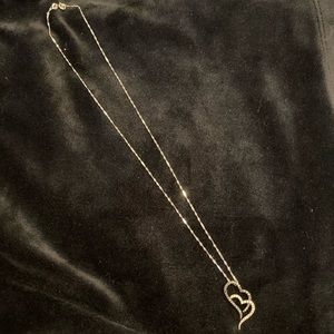 White Gold🌟10K Intertwined Hearts❣️❣️Necklace